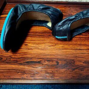 Tieks, size 10 black with teal with travel pouch